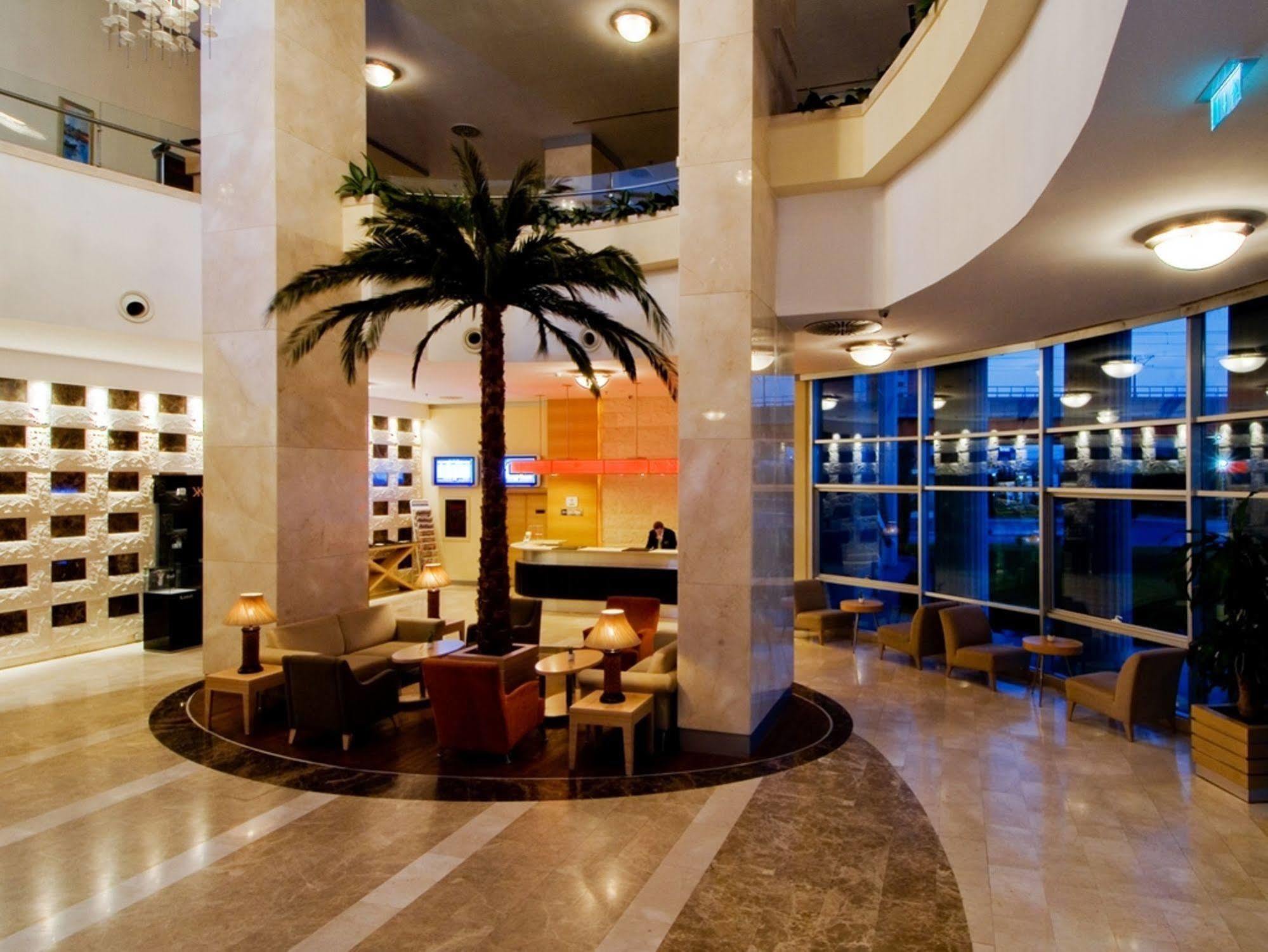 WOW Istanbul Hotel Bagian luar foto